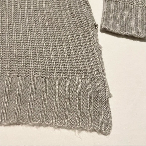 Ex-Girlfriend Womens Long Sleeve Sweater Cut Out Shoulders Size XL - Picture 14 of 16